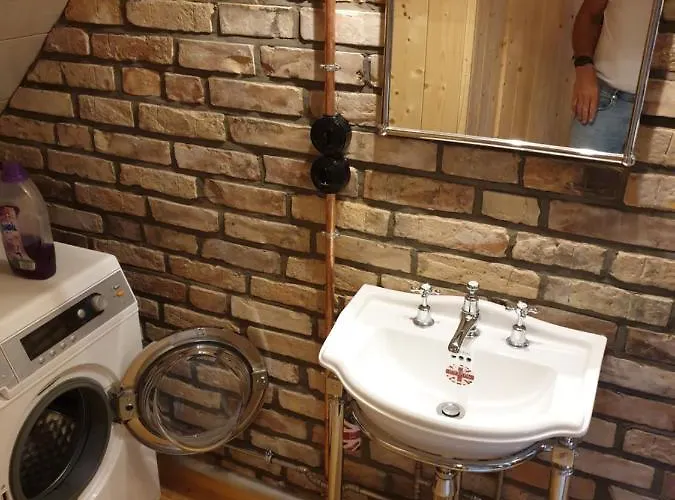 Auf 2 Etagen Mit Ueberdachter Terrasse Semesterbostad *