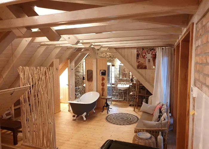 Auf 2 Etagen Mit Ueberdachter Terrasse Semesterbostad