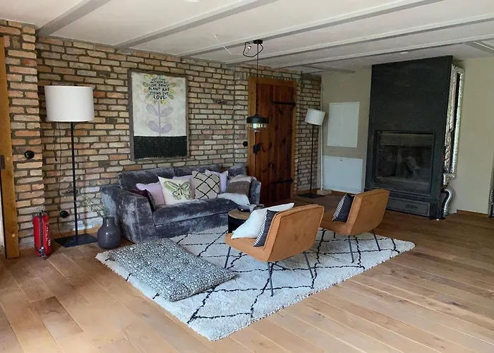 Auf 2 Etagen Mit Ueberdachter Terrasse *